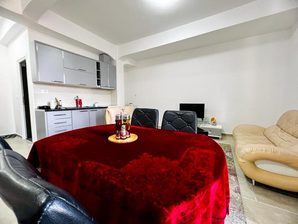 Kristian Apartments ベラト エクステリア 写真