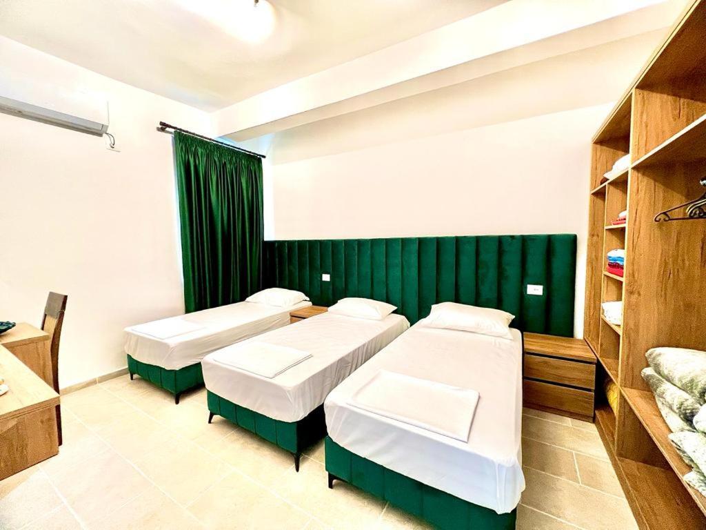 Kristian Apartments ベラト エクステリア 写真